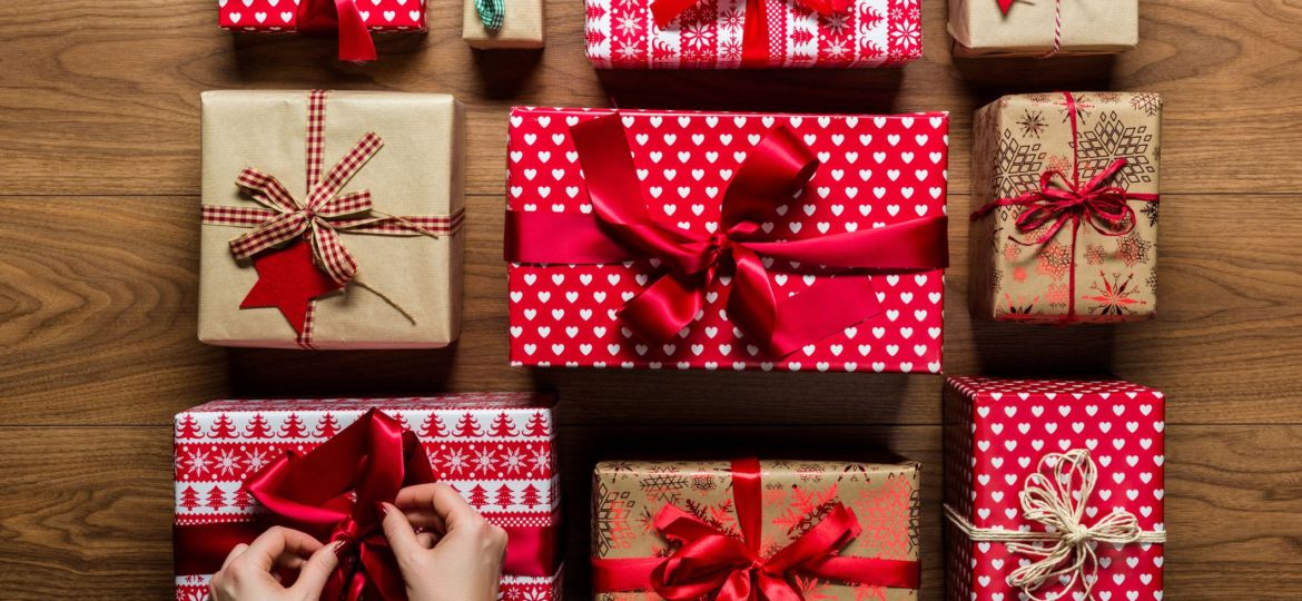 how-to-wrap-a-gift-1568128224