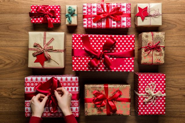 how-to-wrap-a-gift-1568128224